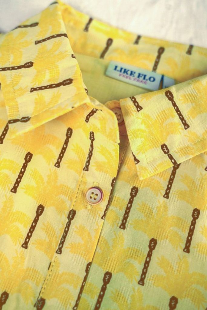 Yellow Dress with Collar and Palm Tree Print | Close View
